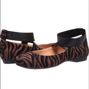 Jessica Simpson: Square Toe Ankle-wrap Ballet Flats🌼